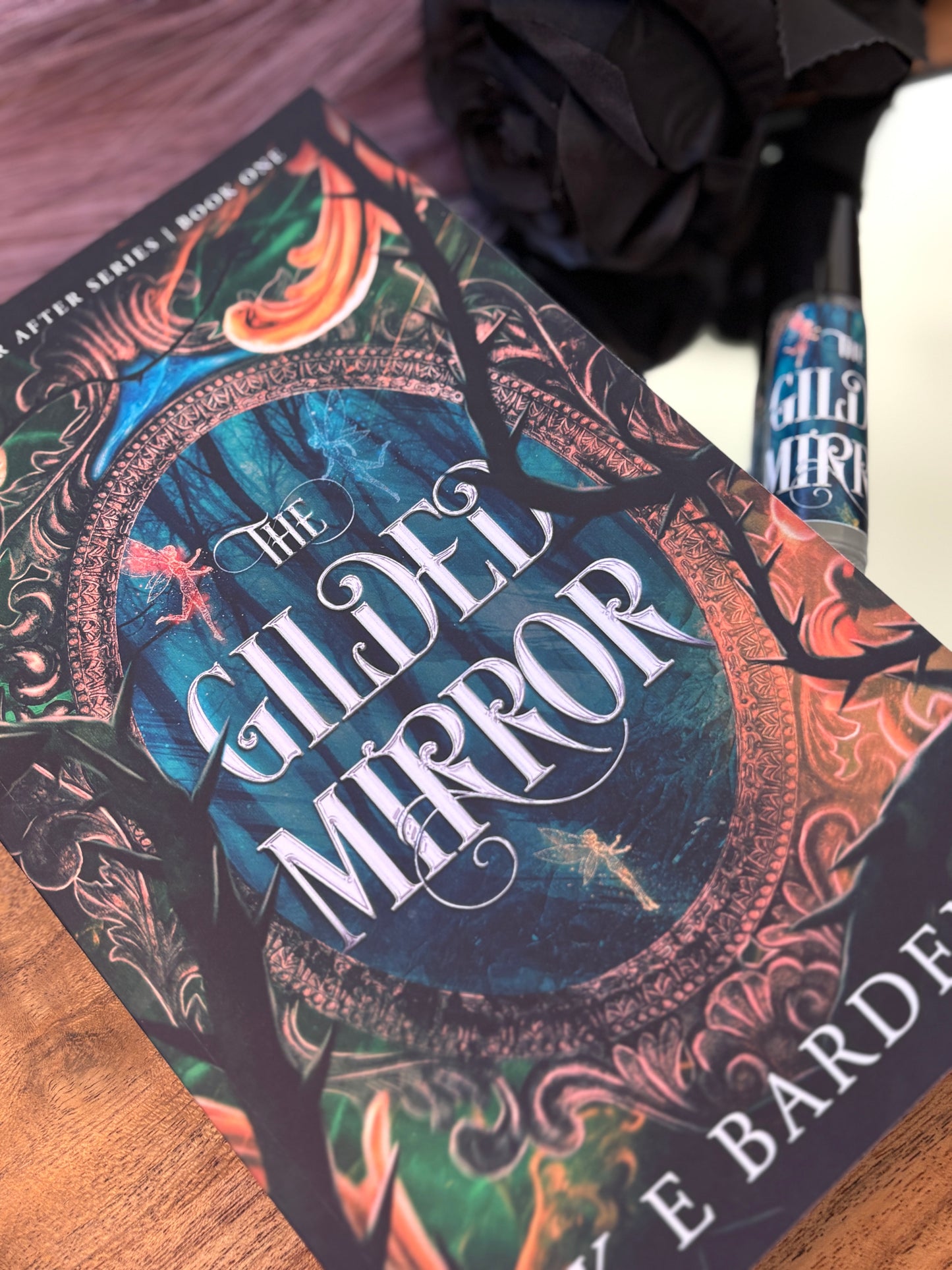 THE GILDED MIRROR SIGNATURE PERFUME